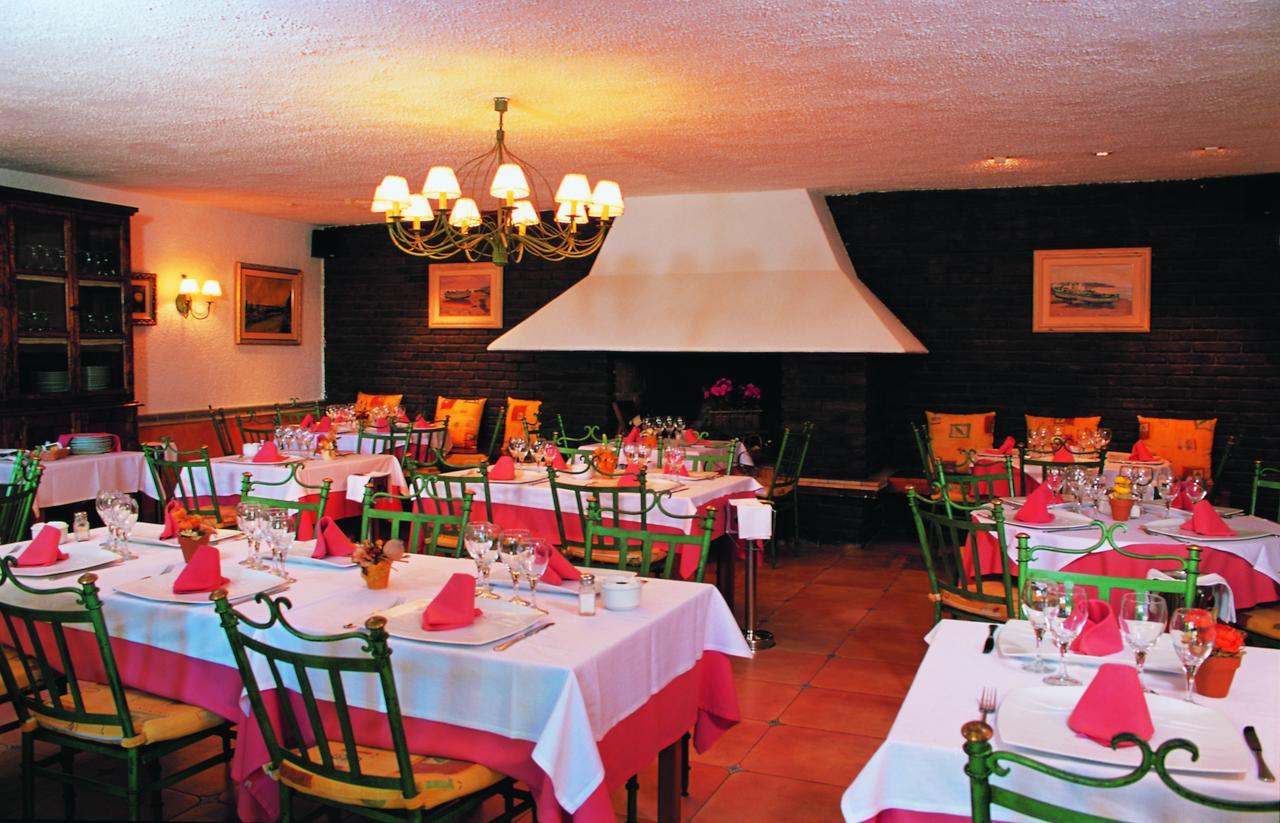 Hotel Restaurante La Masieta Creixell Exterior foto