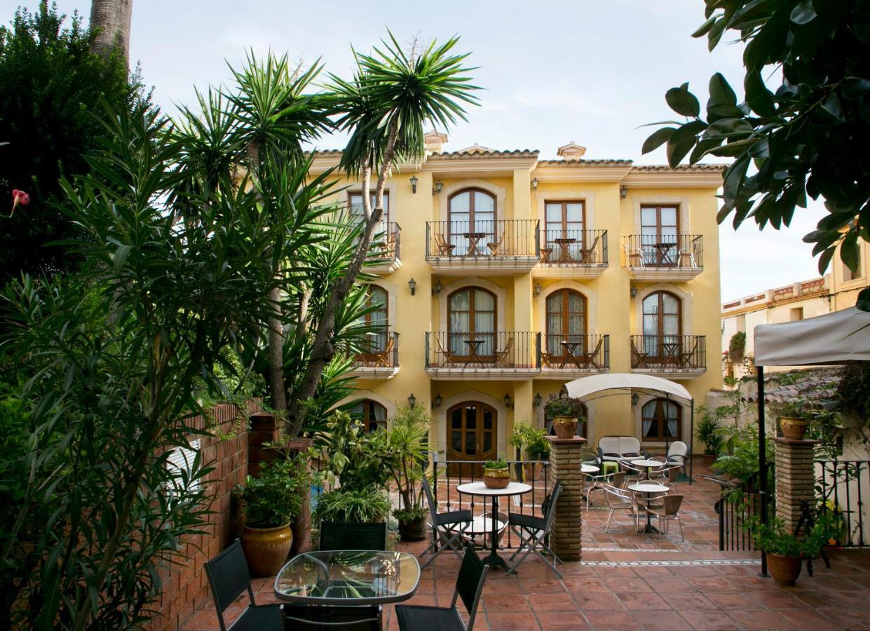 Hotel Restaurante La Masieta Creixell Exterior foto